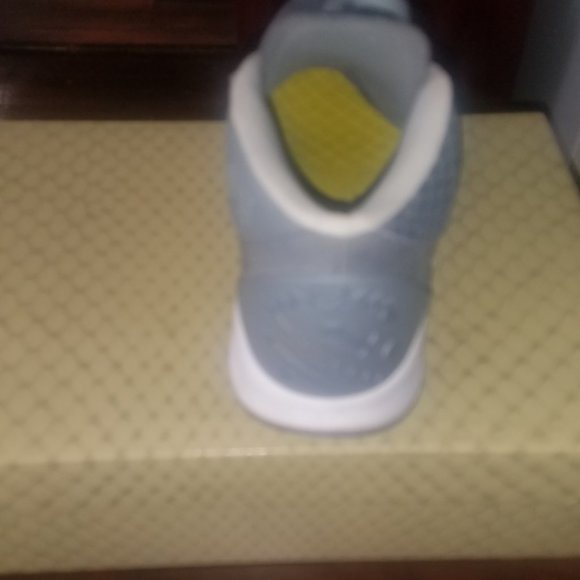 Kobe AD Chrome/Habanero Red in Size 9 (Worn Twice) - Picture 4 of 7